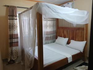Magutu Holiday Villa