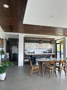 Loakan Lodge