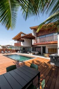 Punta Sal Luxury Beachfront Villa Palo Santo House