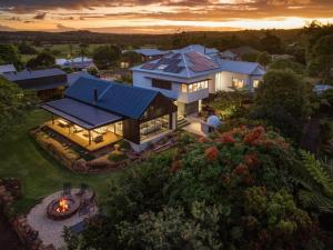 Charlotte Estate Luxury Byron Retreat w Pool Events