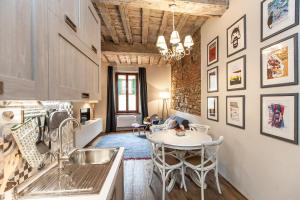 Boheme Apartment by Mamo Florence