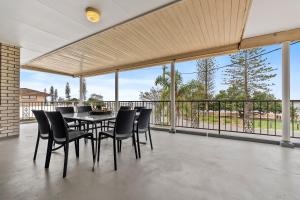 Beachfront - Opposite Boat Ramp