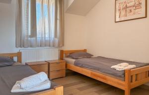 2 Bedroom Gorgeous Apartment In Donji Humac
