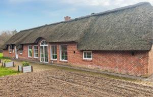Lovely Home In Ulfborg With Sauna