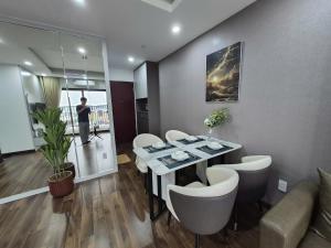 Asahi Luxstay - Benhill Apartment Binh Duong