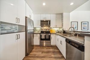 Rincon Hill 1 BR w Work Setup by Anyplace - 11447