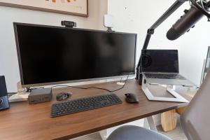 SoMa Studio w Work Setup by Anyplace - 11603