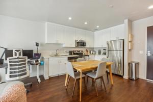 Mission 1 BR w Work Setup by Anyplace - 11453