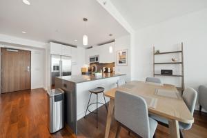 Rincon Hill 1 BR w Work Setup by Anyplace - 11457