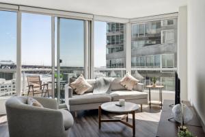 Rincon Hill 1 BR w Work Setup by Anyplace - 11656