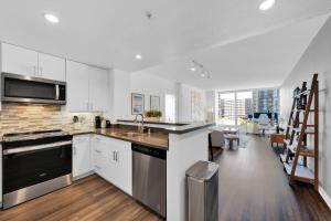 Rincon Hill 1 BR w Work Setup by Anyplace - 11659