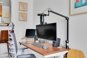 Mission Bay Studio w Work Setup by Anyplace - 11693