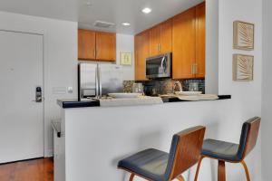 Mission Bay Studio w Work Setup by Anyplace - 11693