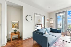 Mission Bay Studio w Work Setup by Anyplace - 11711