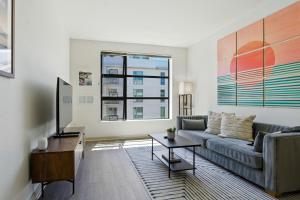 Mission Bay 1 BR w Work Setup by Anyplace - 11717