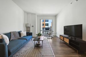 Mission Bay 1 BR w Work Setup by Anyplace - 11722