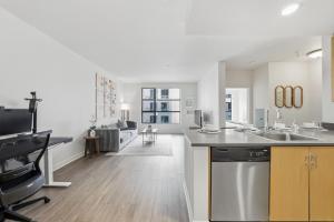 Mission Bay 1 BR w Work Setup by Anyplace - 11725