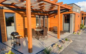 Cozy Home In Nowecin With Sauna