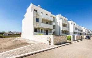 2 Bedroom Gorgeous Apartment In Porto Cesareo
