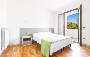 2 Bedroom Gorgeous Apartment In Porto Cesareo