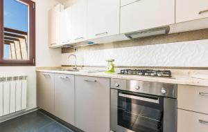 2 Bedroom Gorgeous Apartment In Porto Cesareo