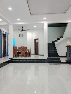 NRS Villa Midigama