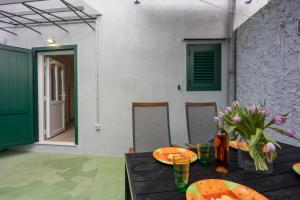Veli Lošinj Old Town Apartments