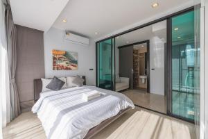 V220 Villa 4BR Luxury Pool Walk to Kata Beach