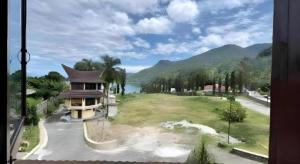 Sapadia Hotel Parapat