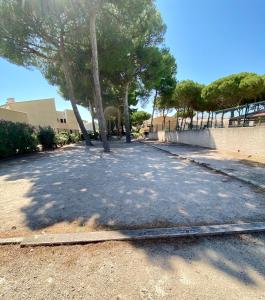 LHermitage - Piscine - Terrain de Tennis - place de parking privée - Pinède