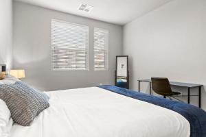 Cozysuites PHX RORO Gym Pool Pets Parking #8