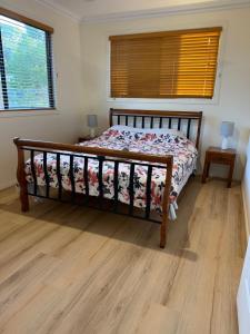 Waterfront, Deep Water Pontoon, views to Straddie