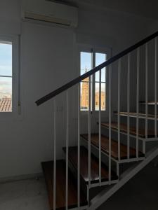 Modern Duplex in City Centre 2BR 2 Baths
