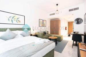 Bloomfields Executive Stu in Oasis Masdar City