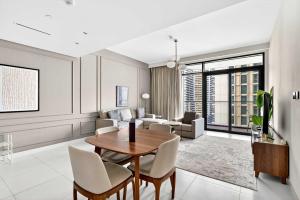 Silkhaus Vacation Homes Tower with Private Beach and Skyline Views