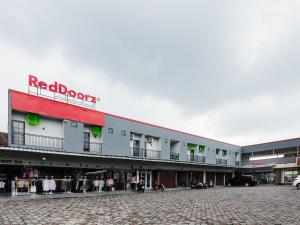 RedDoorz Plus Ciapus Bogor
