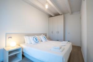 SG Luxury - Crystal Bay Apartment
