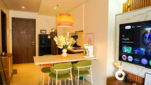 Luxury Studio with Wi-Fi & Ocean Views at Tambuli