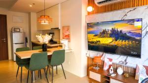 Seabreeze Studio with Balcony & Wi-Fi at Tambuli