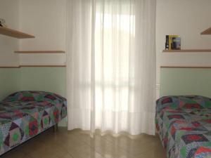Bright flat near the beach-Beahost
