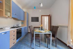 Borgagne Apartment by BarbarHouse