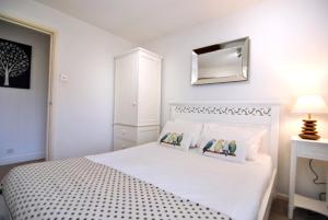 Spacious 2-Bedroom Apartments in Windsor CH