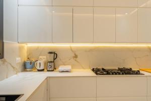 Villa Capella heated pool and cooker