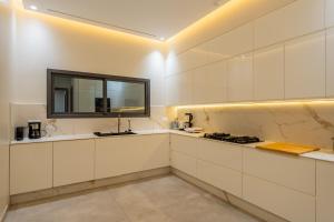 Villa Capella heated pool and cooker