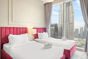 FIRST CLASS 3BR Burj Khalifa & Fountain Views