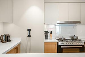 FIRST CLASS 3BR Burj Khalifa & Fountain Views