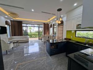 V3M08 Sonasea Vân Đồn