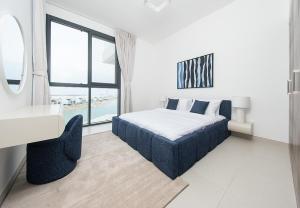 Stunning 2BR Sea View in Blue Bay Walk