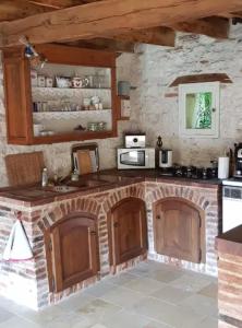 Maison charmante avec piscine partagée à Montaigu-de-Quercy