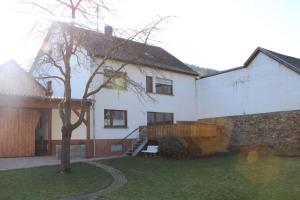 Ferienwohnung-Bei-Bauesch-in-Leimbach-Naehe-Nuerburgring